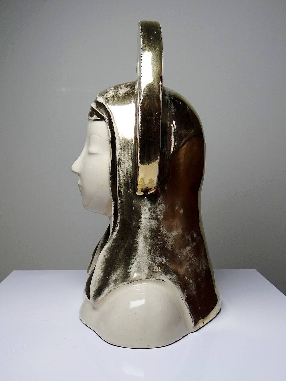 Bust of the Virgin with halo, glazed ceramic, vintage/antique craftsmanship