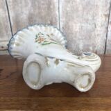 Ancien vase corne abondance céramique blanc décor moustiers vintage