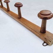 Porte-manteau mural vintage en bois massif à 5 patères - Style bistrot