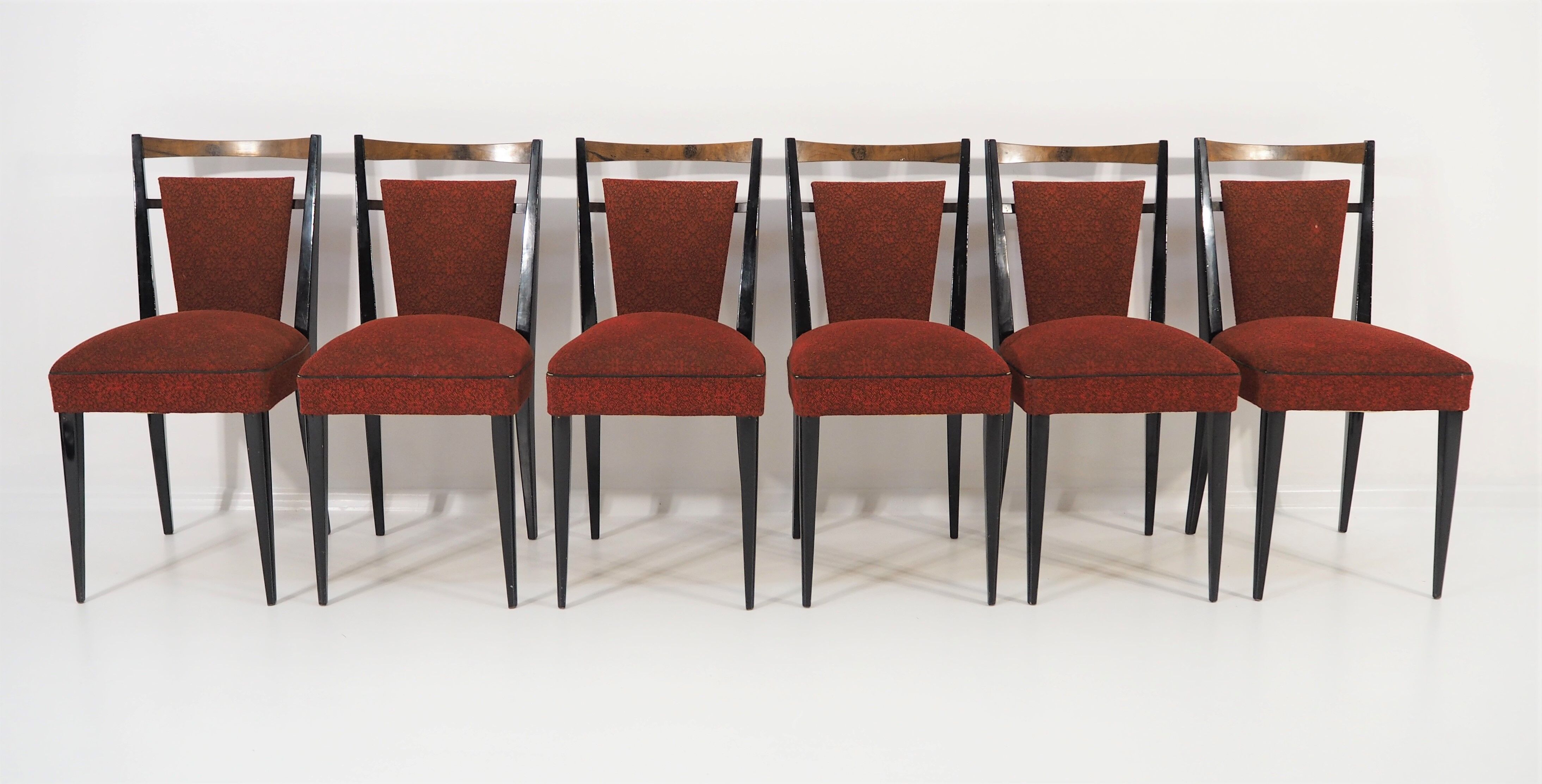 Table and 6 chairs for the dining room of the '70s
