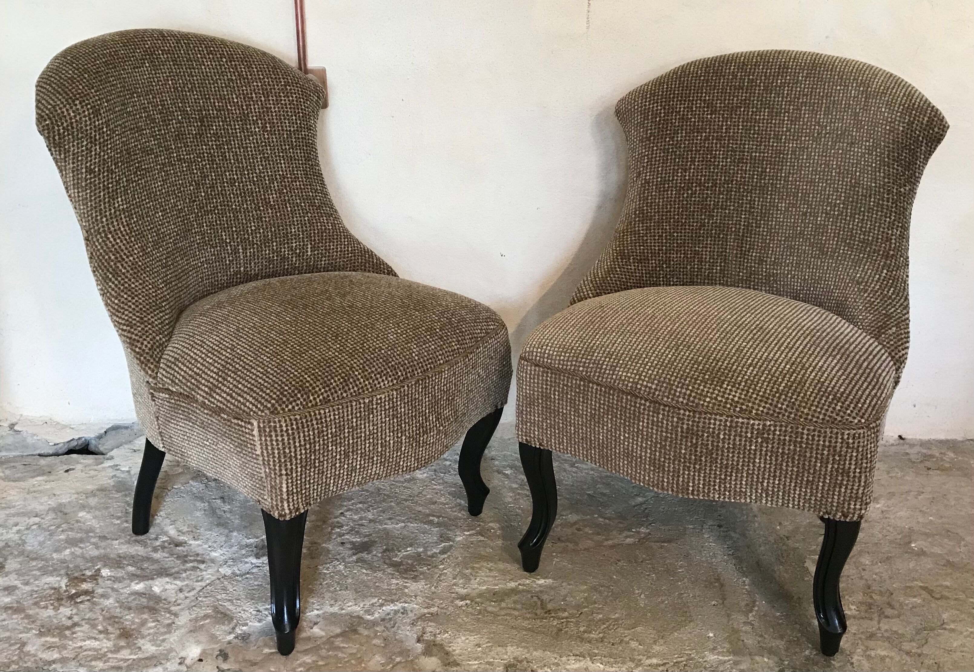Pair of vintage chairs mid-century toad shape