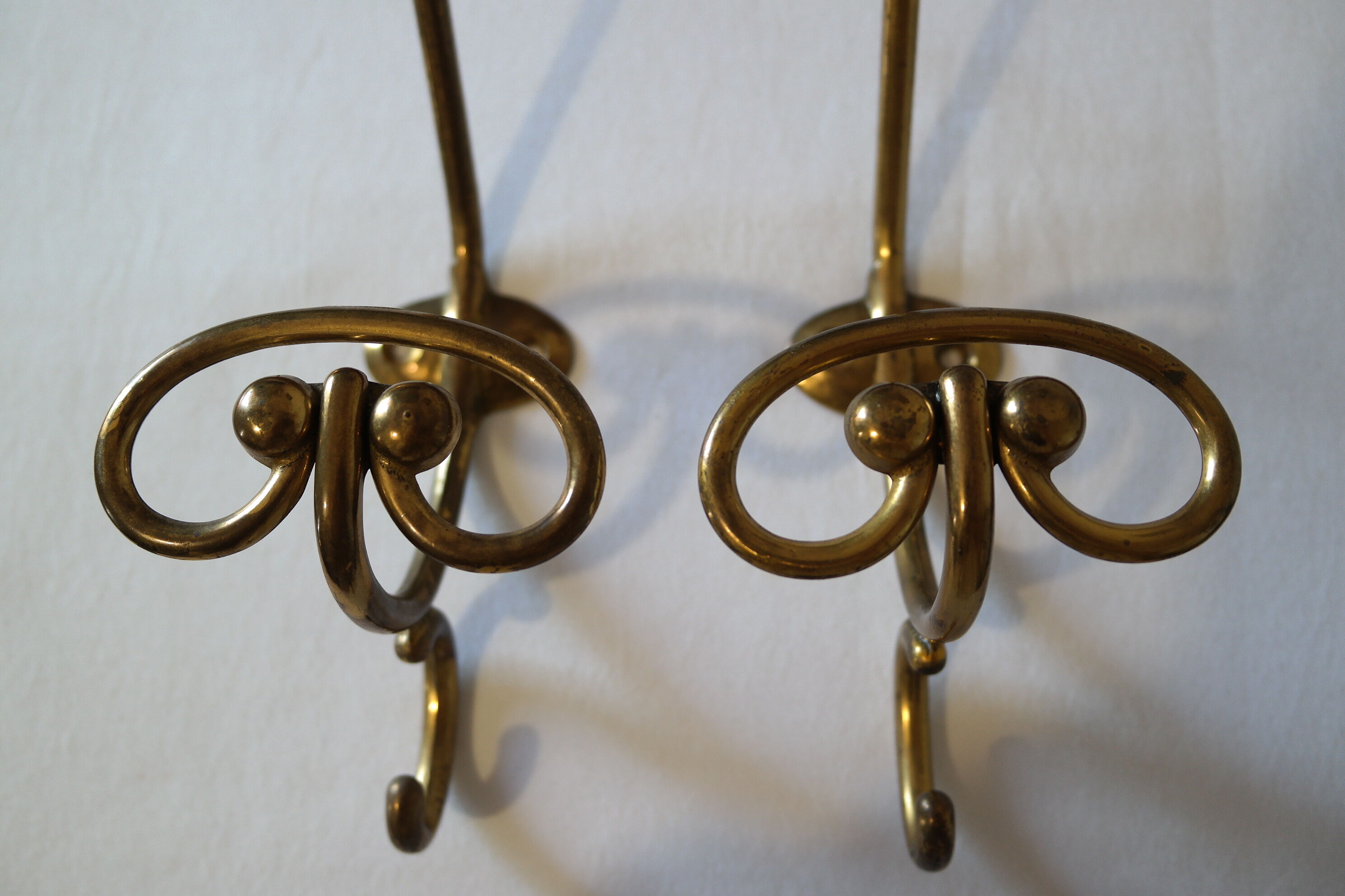Vintage brass patères
