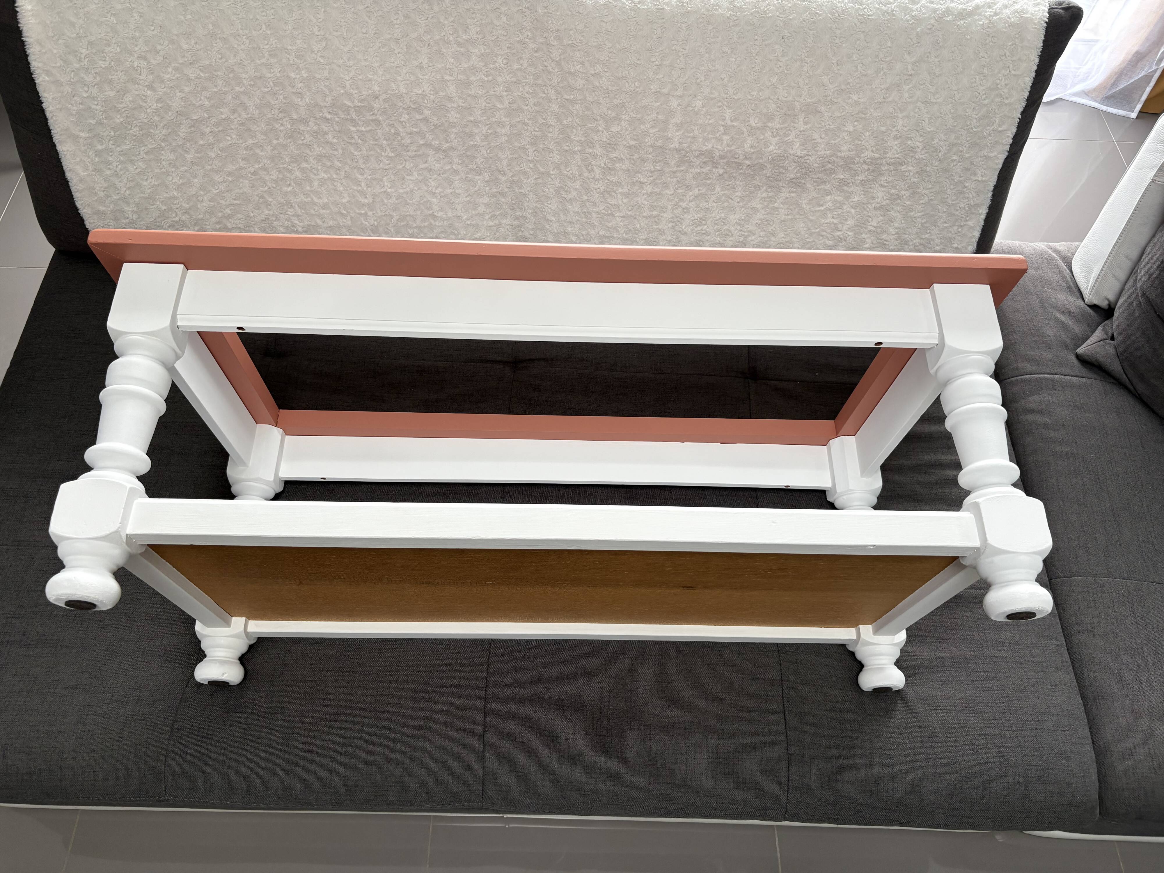 Refurbished vintage coffee table with laminated safety glass