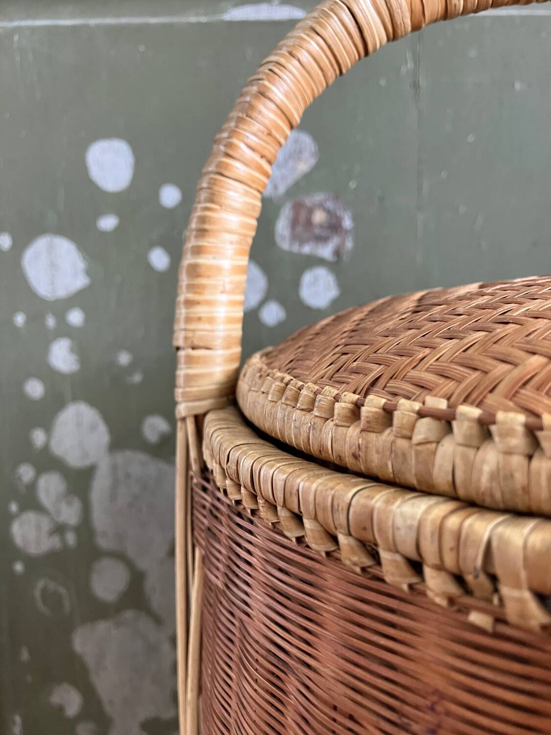 Wicker basket