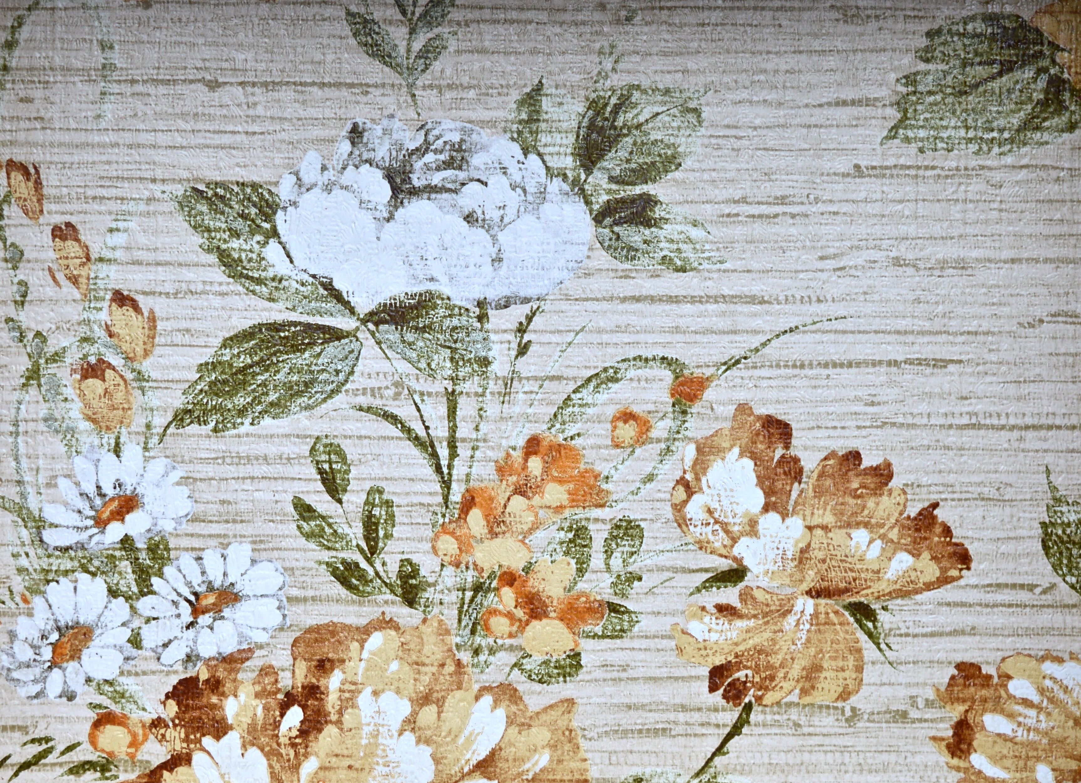 Wicker chest of drawers