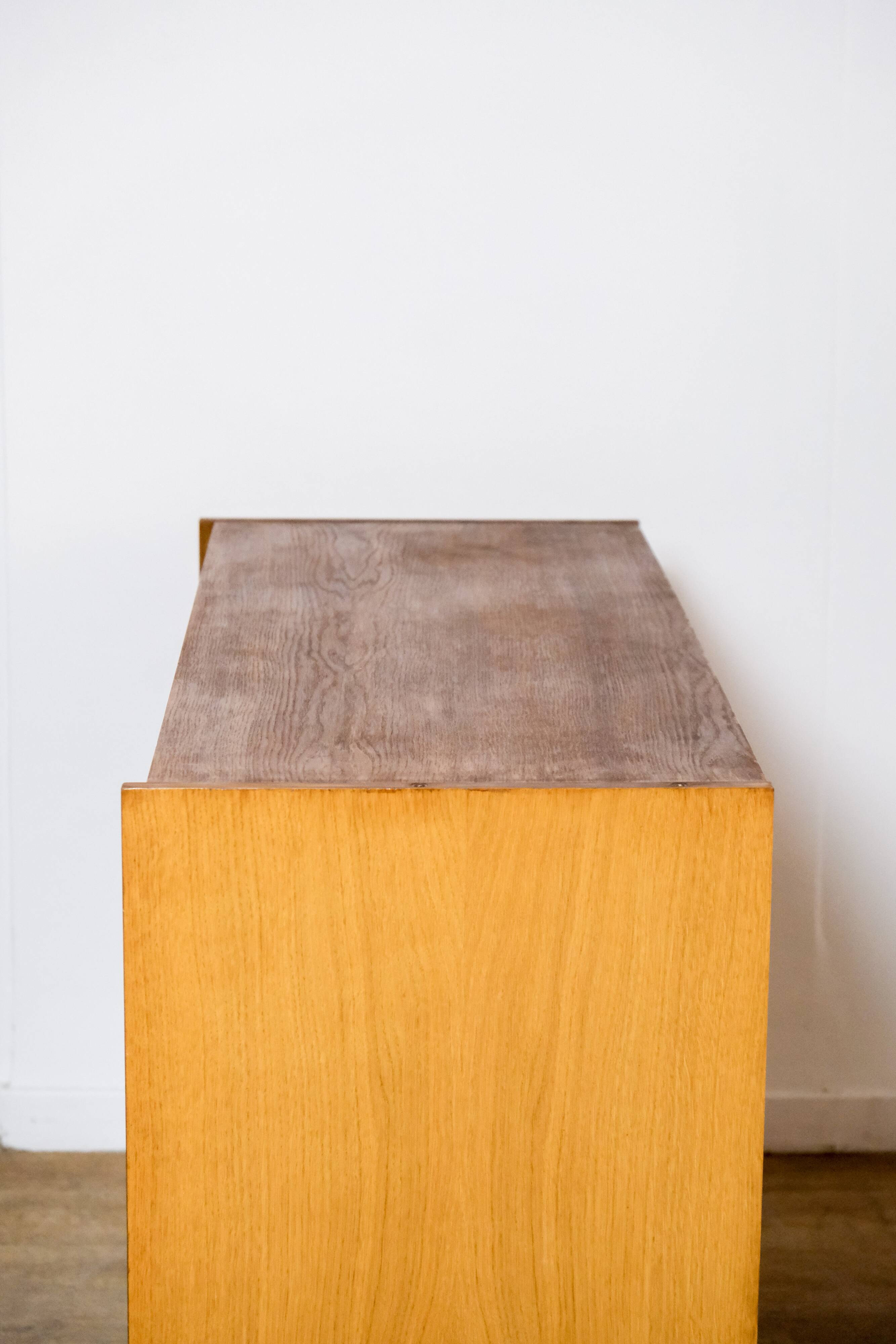 Jiroutek sideboard sliding doors