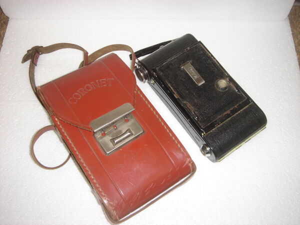 Appareil photo à soufflet Coronet de 1920