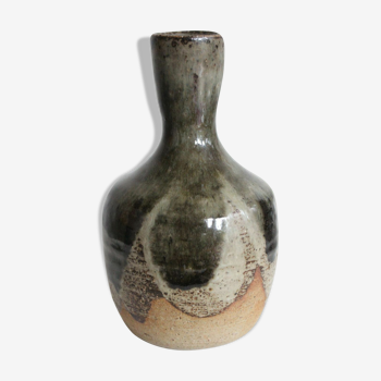 XXth sandstone vase