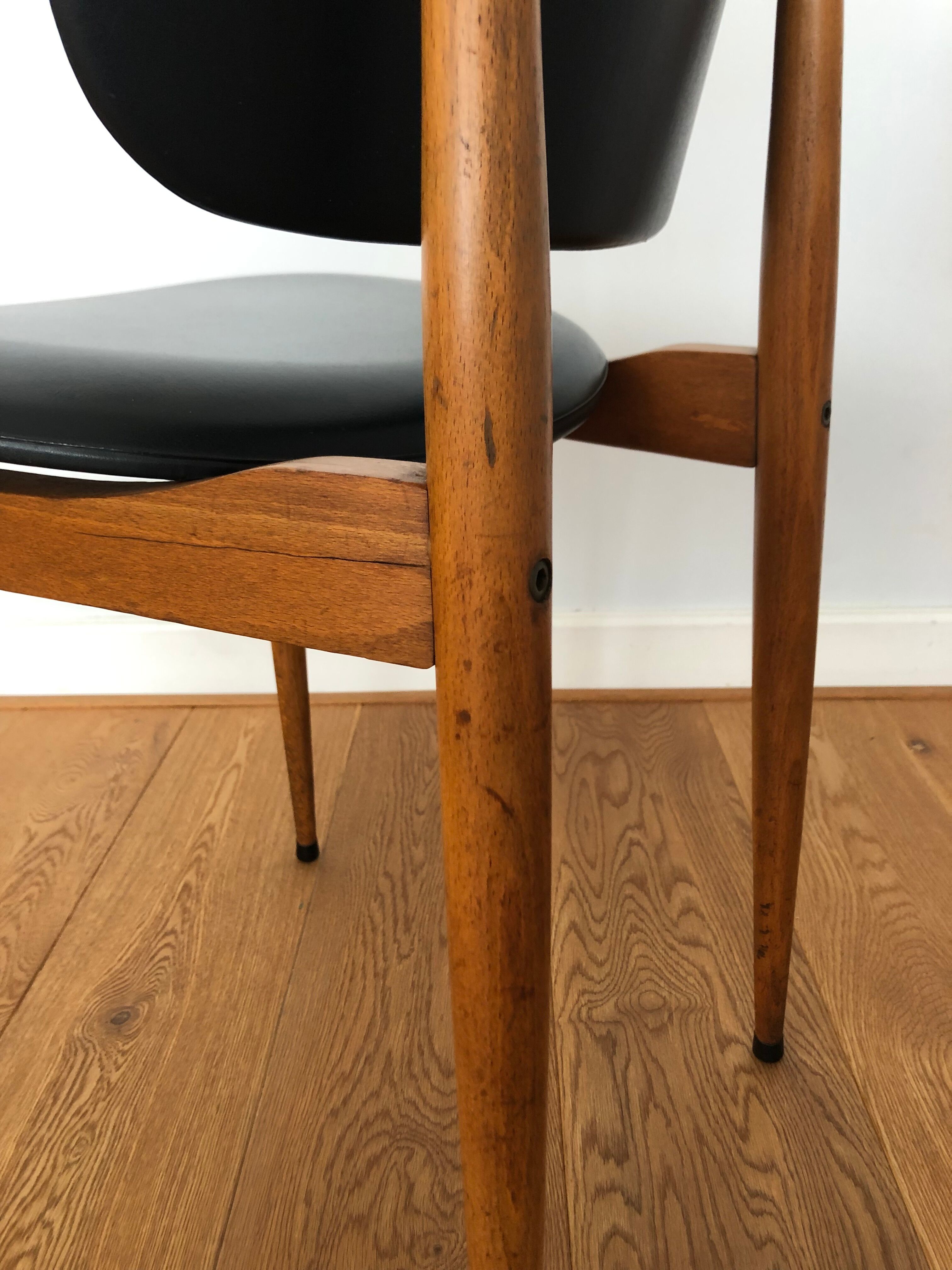 Set of 6 Pegasus chairs