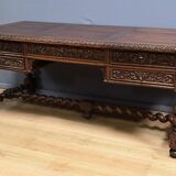 Oak desk, Neo-Gothic style – Late 19th century