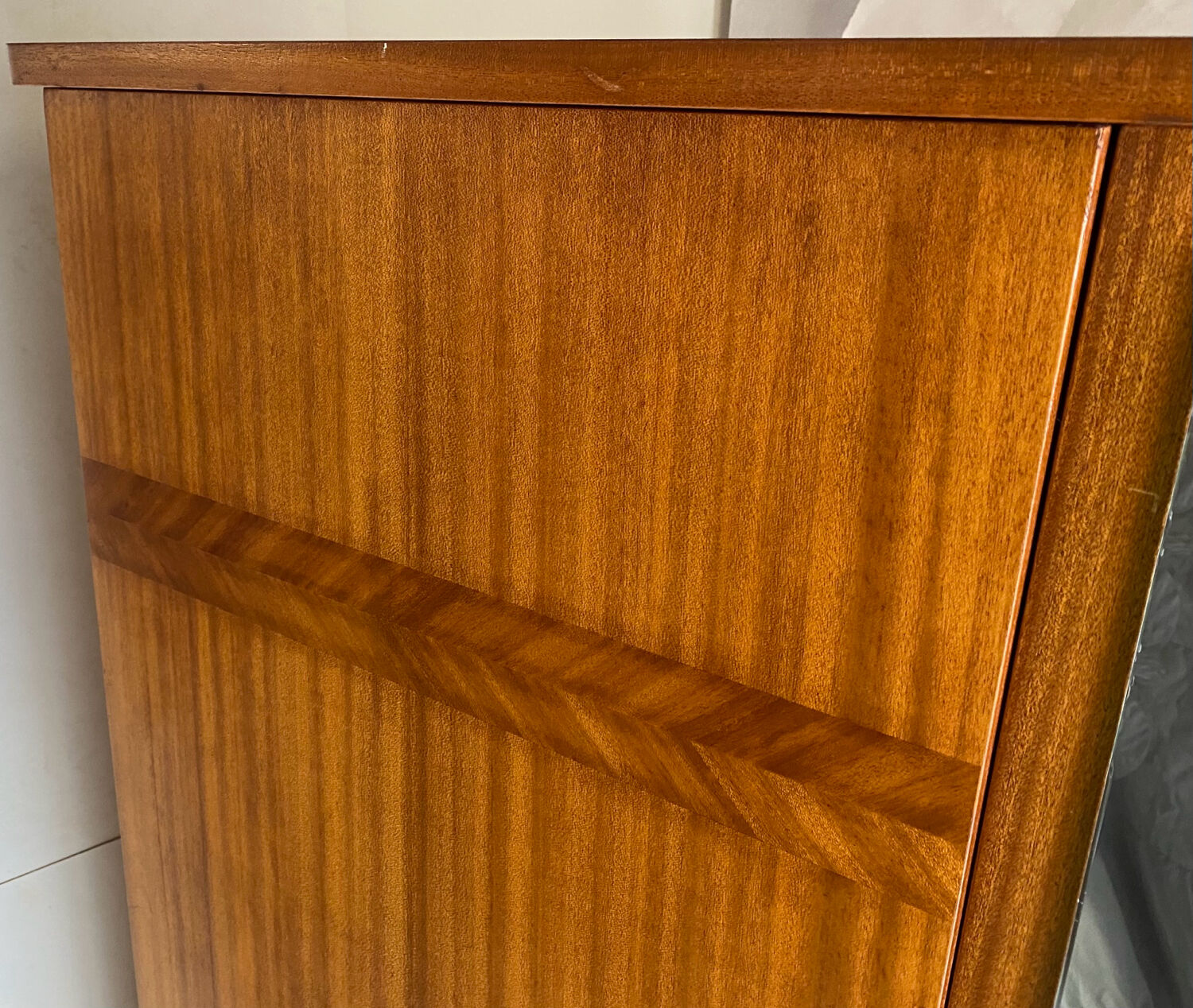 Vintage wardrobe feet compass