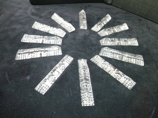 Box of 12 holders triangular lead crystal knives