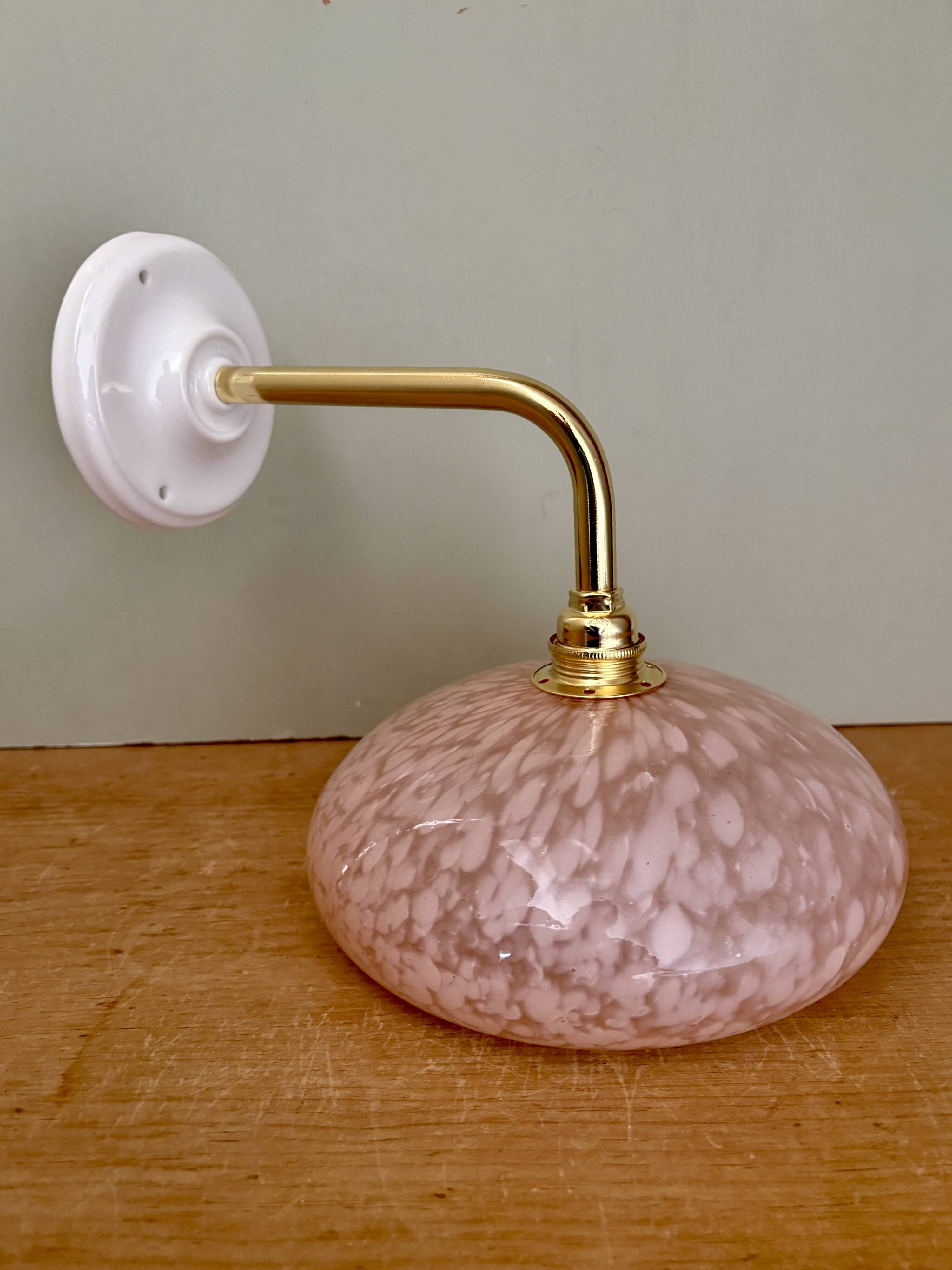 Elbow wall light, vintage glass lampshade from Clichy in pink.