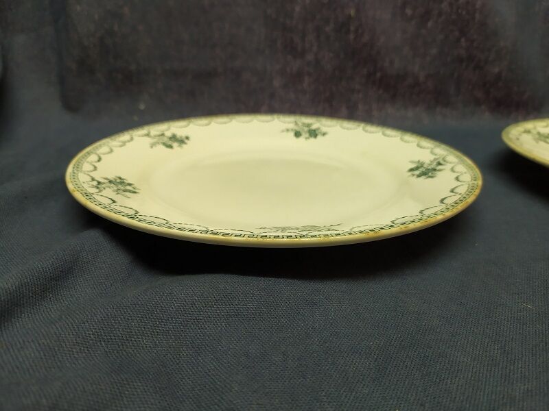 Porcelain plates St Amand 427