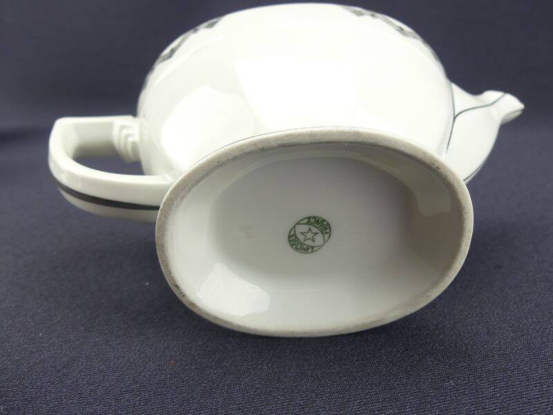 Art Deco tête-à-tête in Limoges porcelain by Legrand