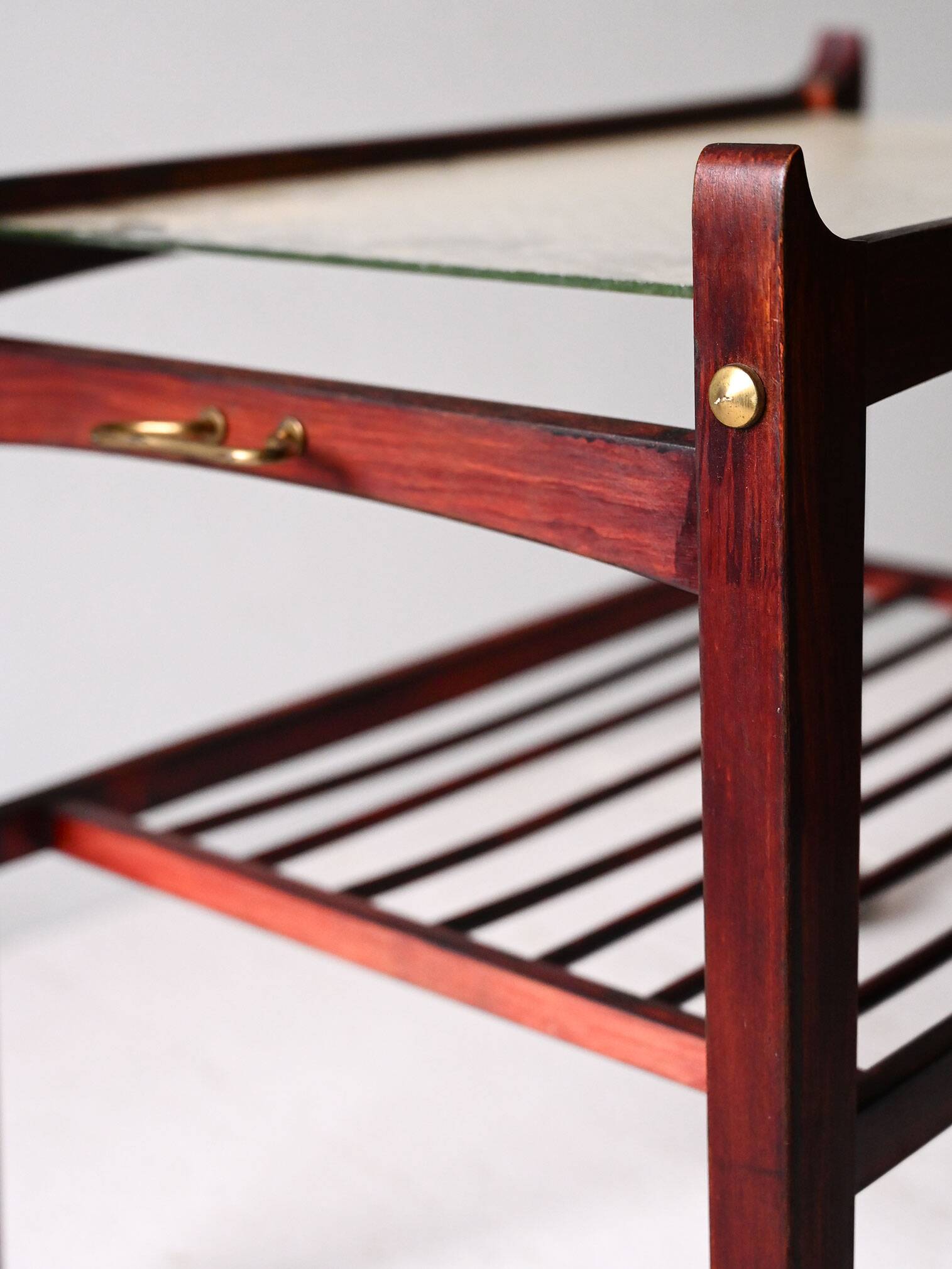 Paire de tables de chevet scandinaves des années 1940/50