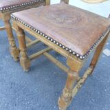 Lot of 2 old chairs in carved wood and leather