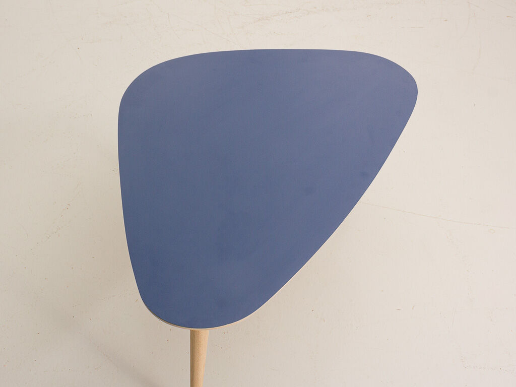 Coffee table classic format + midnight blue laminate (94x63cm)