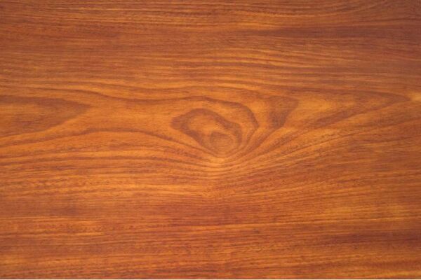 Table basse, design danois, signée AJ Iversen, années 1960. Après restauration.