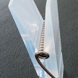 Mail clip "clothespin"