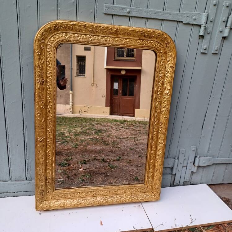 Louis-philippe golden mirror 105 x 78 cm
