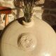 Vase français en terre cuite claire