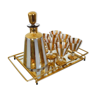 Vintage aperitif liqueur service