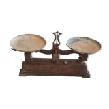 Ancienne petite balance en fonte et cuivre