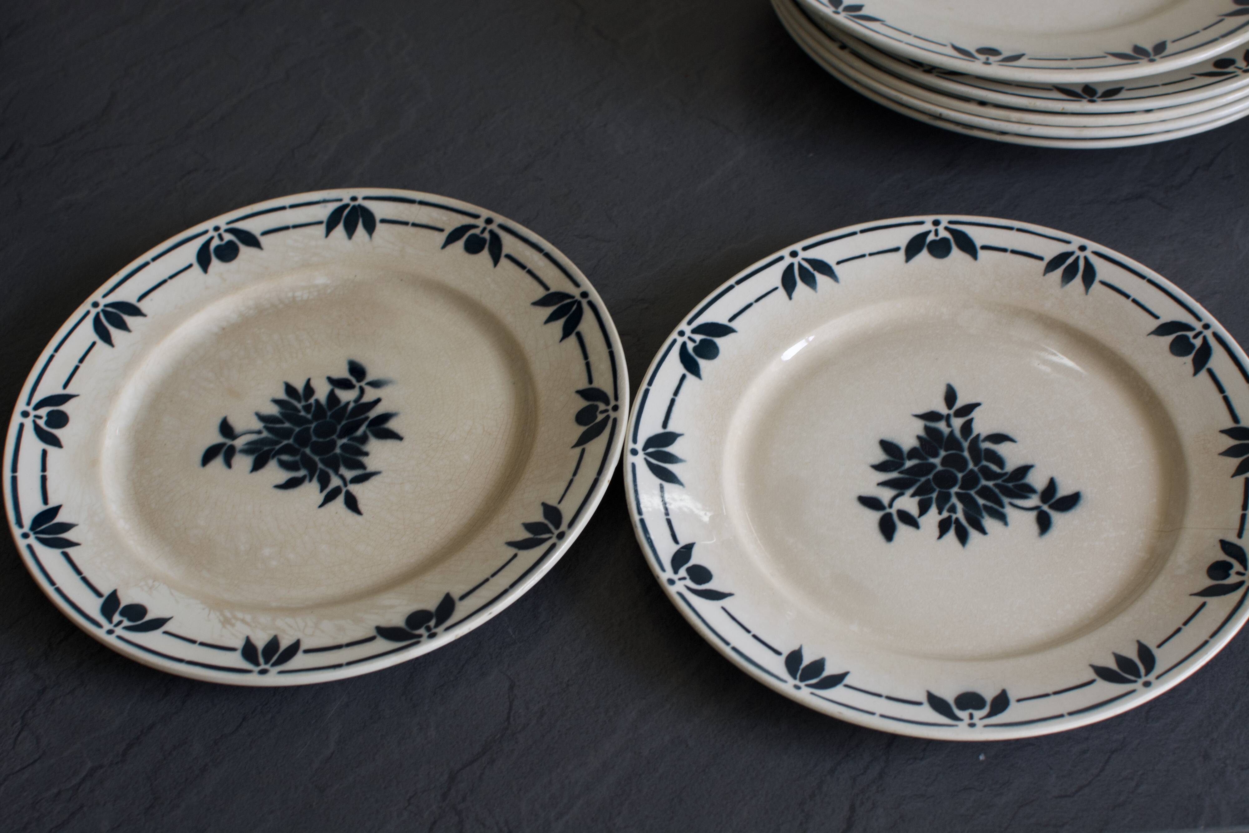 Old plates Badonviller blue flowers