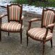 Paire de fauteuils cabriolets de style Louis XVI