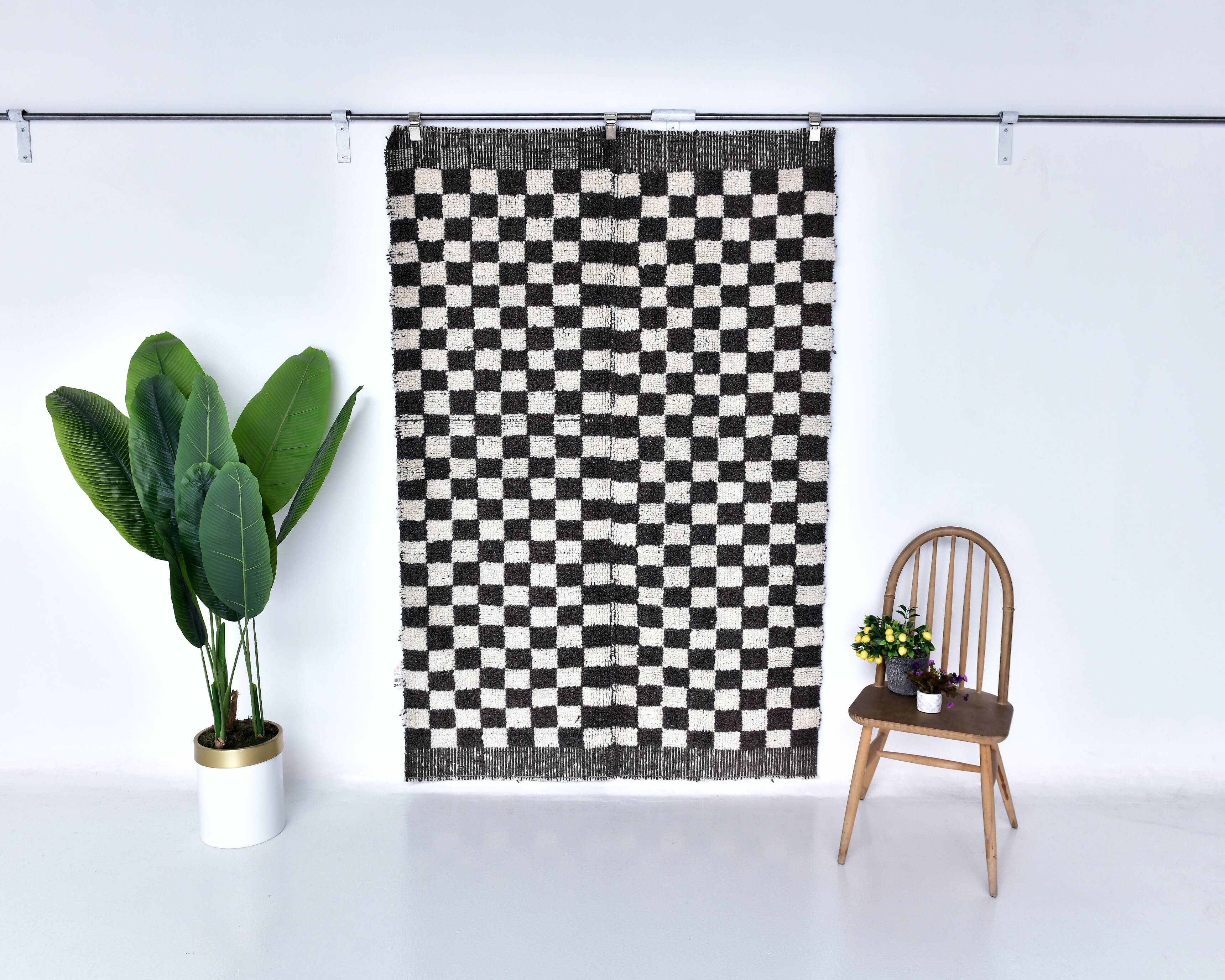 4x7 Checkered Moroccan Vintage Rug 138x208Cm SK 241966