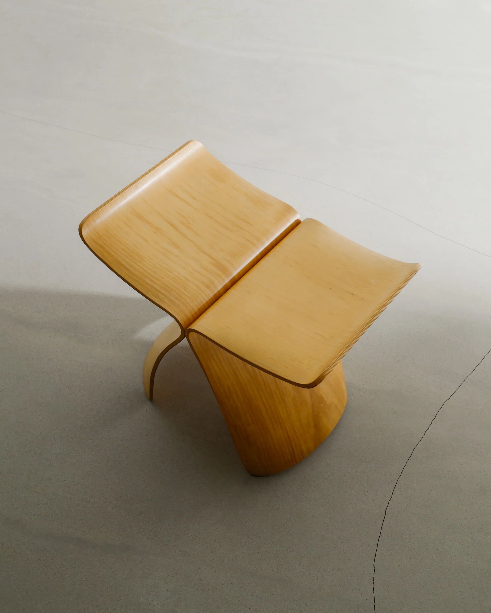 VIntage Butterfly Stool in Plywood by Sori Yanagi Butterfly For Tendo Japan