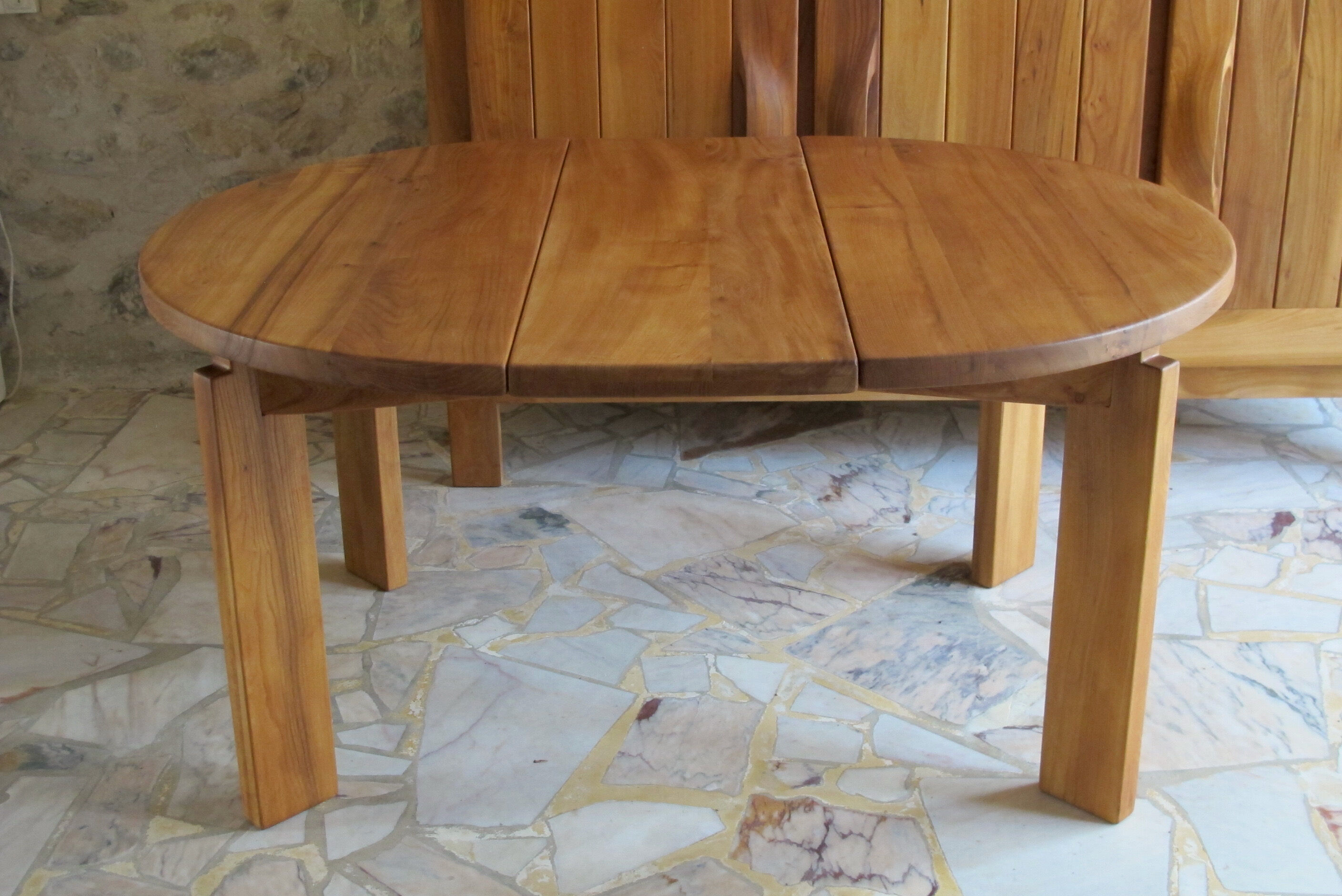 Table ronde à rallonge orme massif huilé Regain