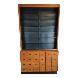 Armoire de pharmacie vintage
