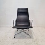 Model EA 124 + 125 Vitra Lounge Chair and Ottoman by Charles & Ray Eames