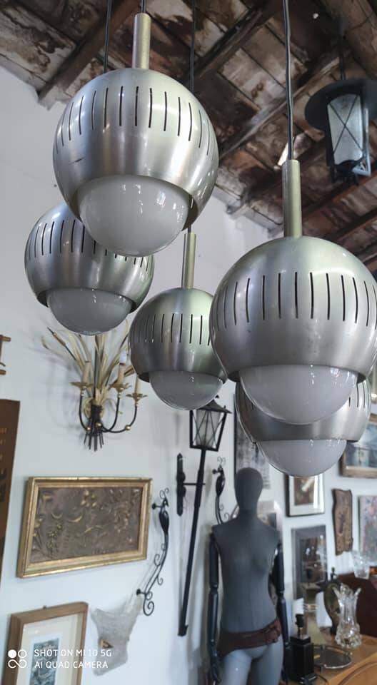 Lustre en cascade vers 1970