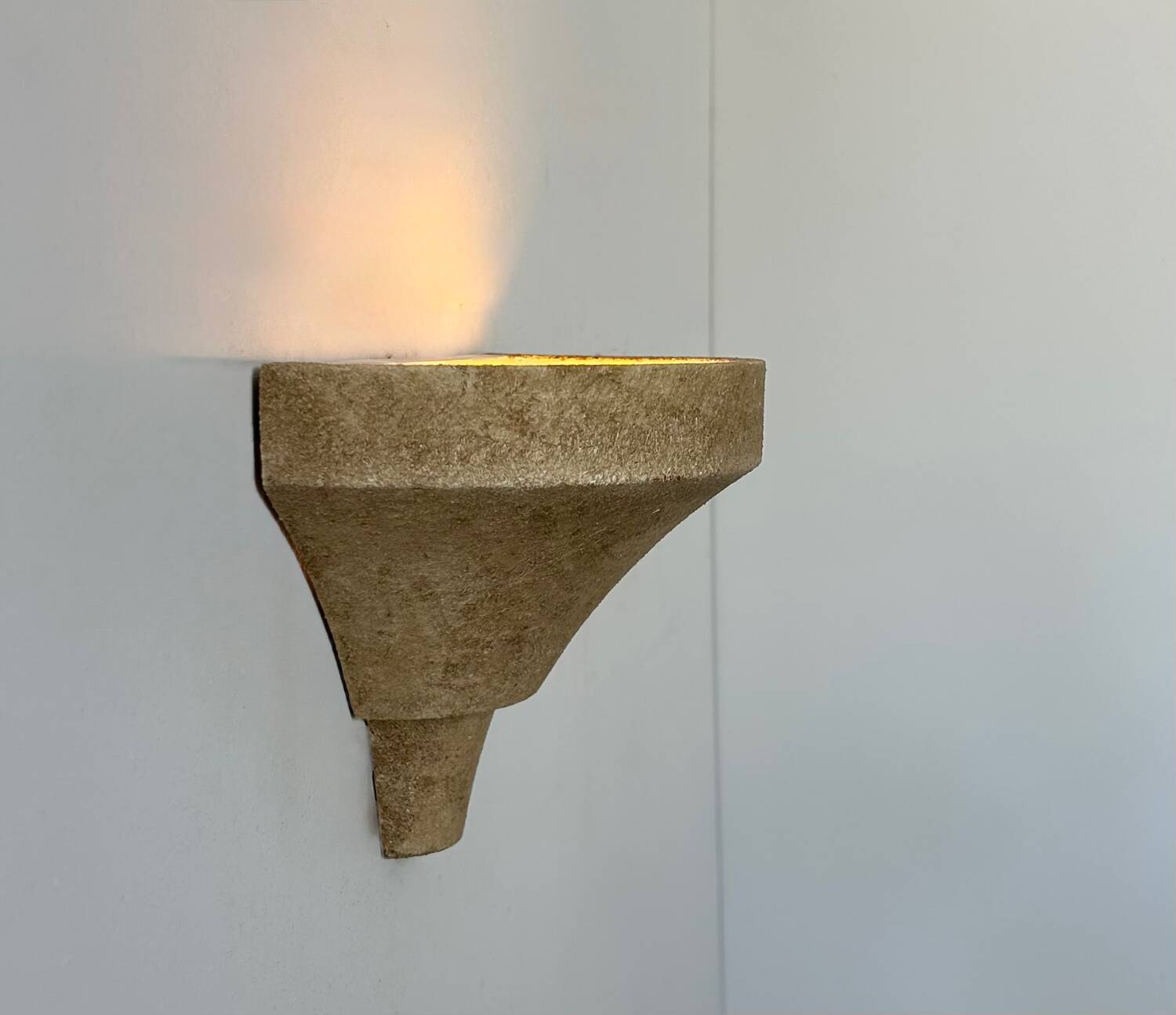 Vintage wall lamp in grainy beige plaster, France 1960