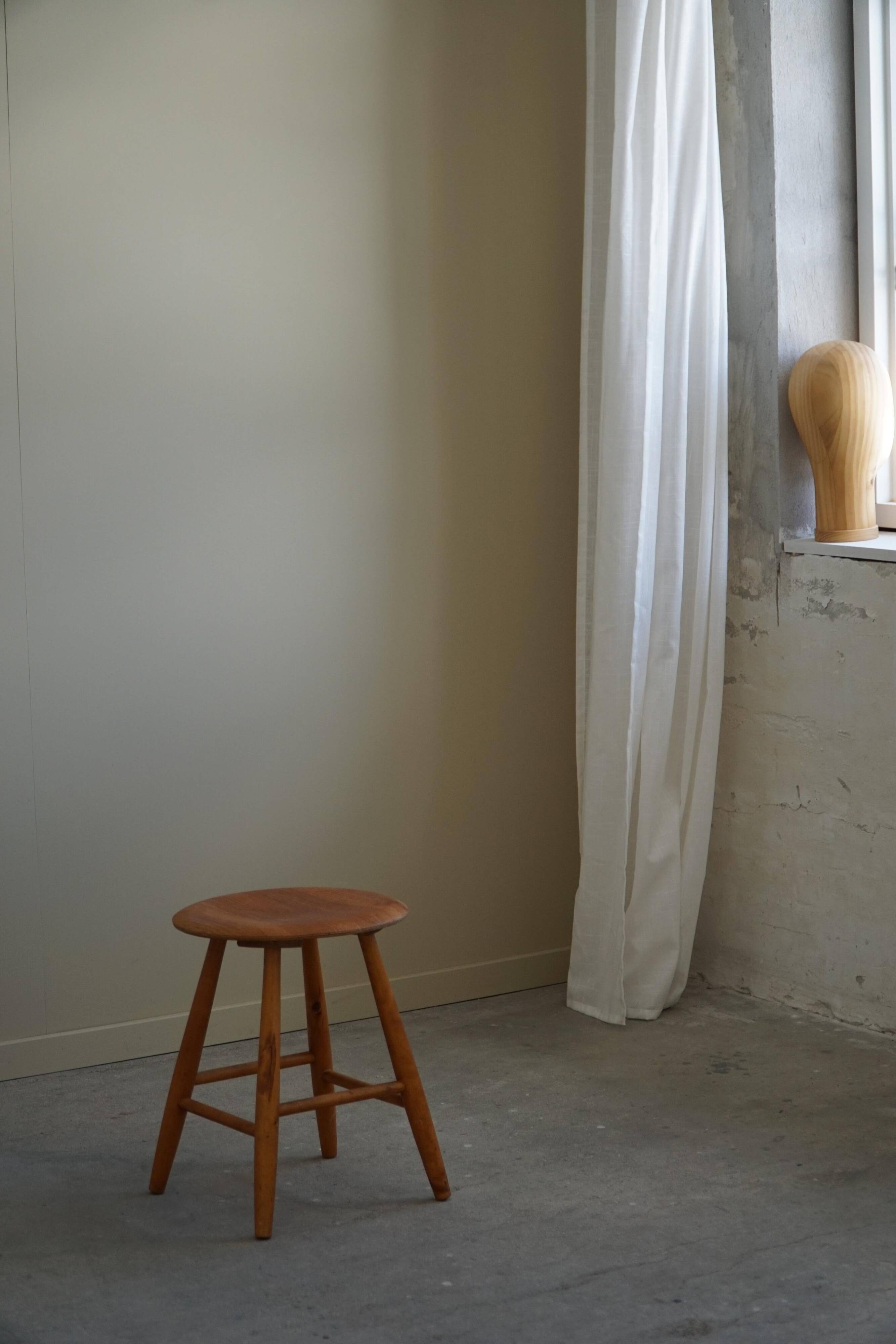 Round beech stool by a Danish cabinetmaker, mid-century modern, 1970s.