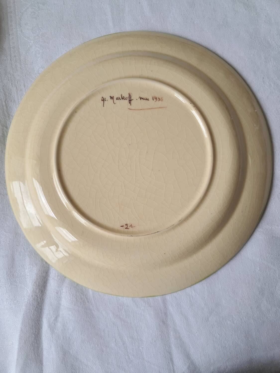 6 dinner plates with Moustiers de Longchamp decor. 1985