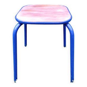 Low industrial stool