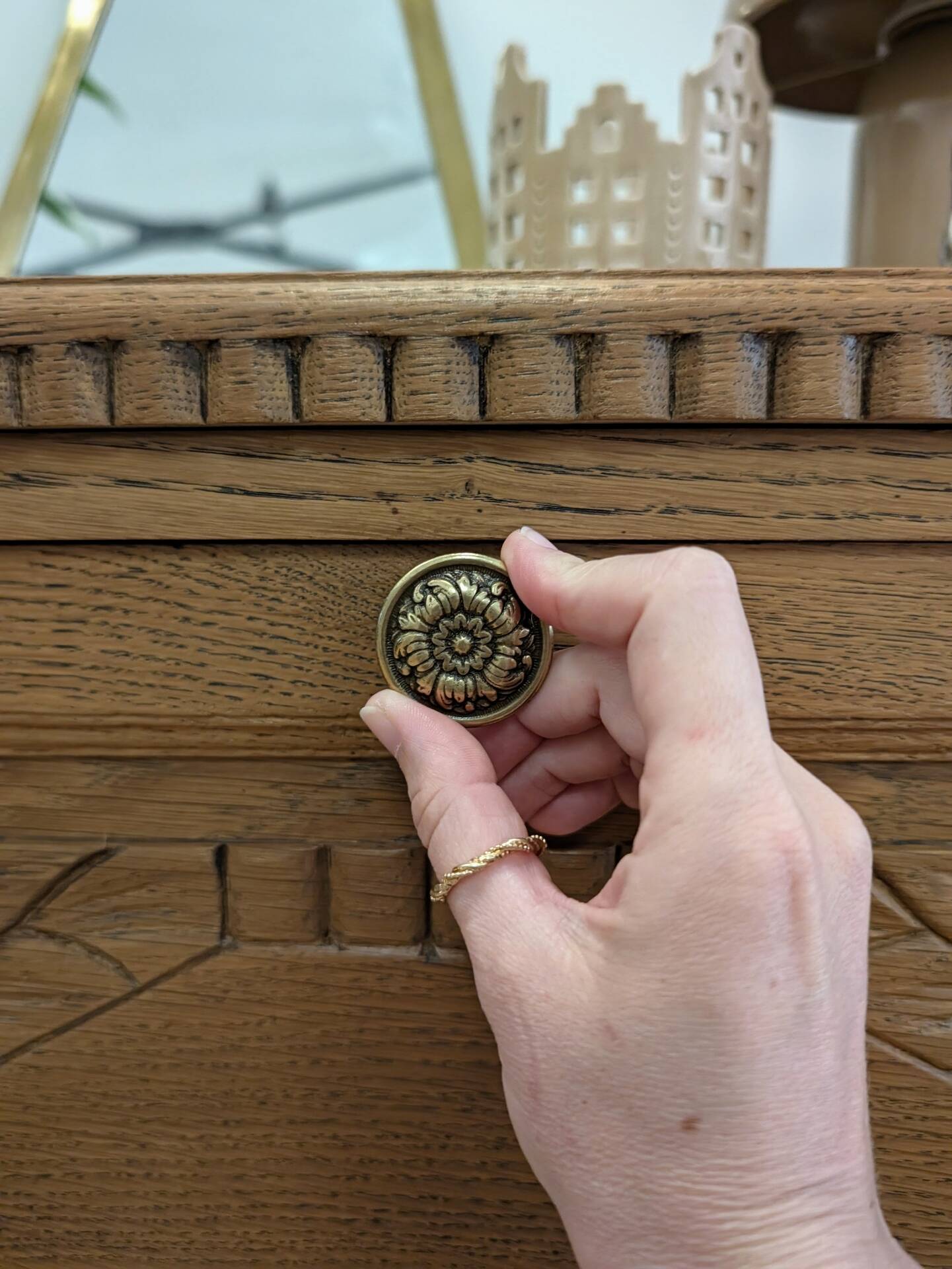 Small Art Deco buffet - restored vintage radio cabinet