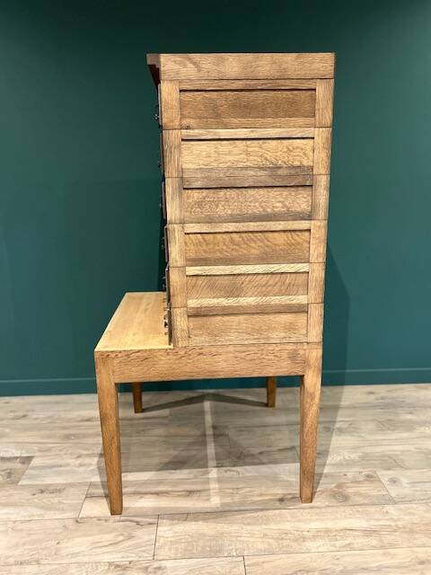 Shannon square table and 24-compartment business unit set