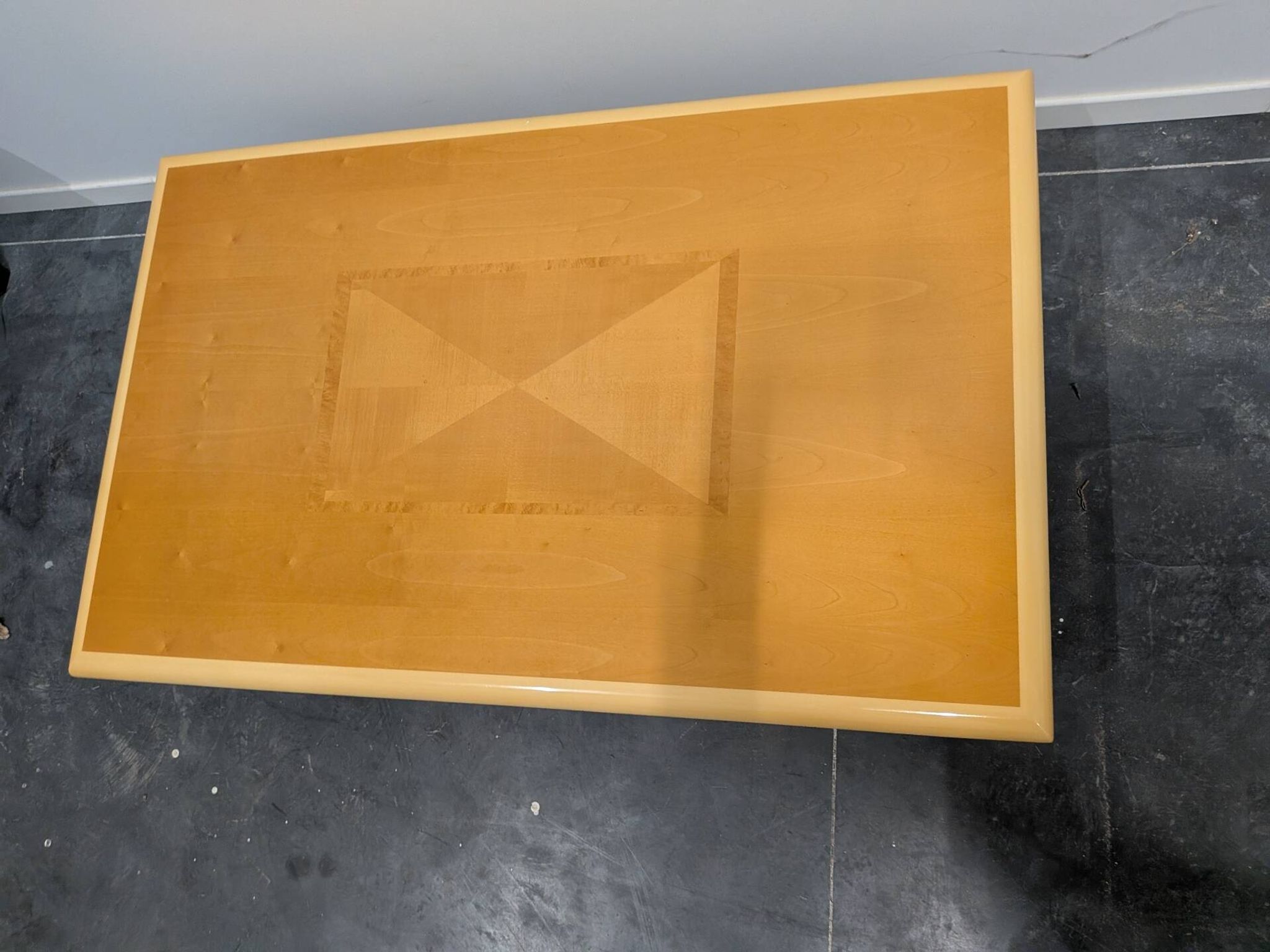 Vintage coffee table signed Jean-Claude Mahey – French design from the 1970s.