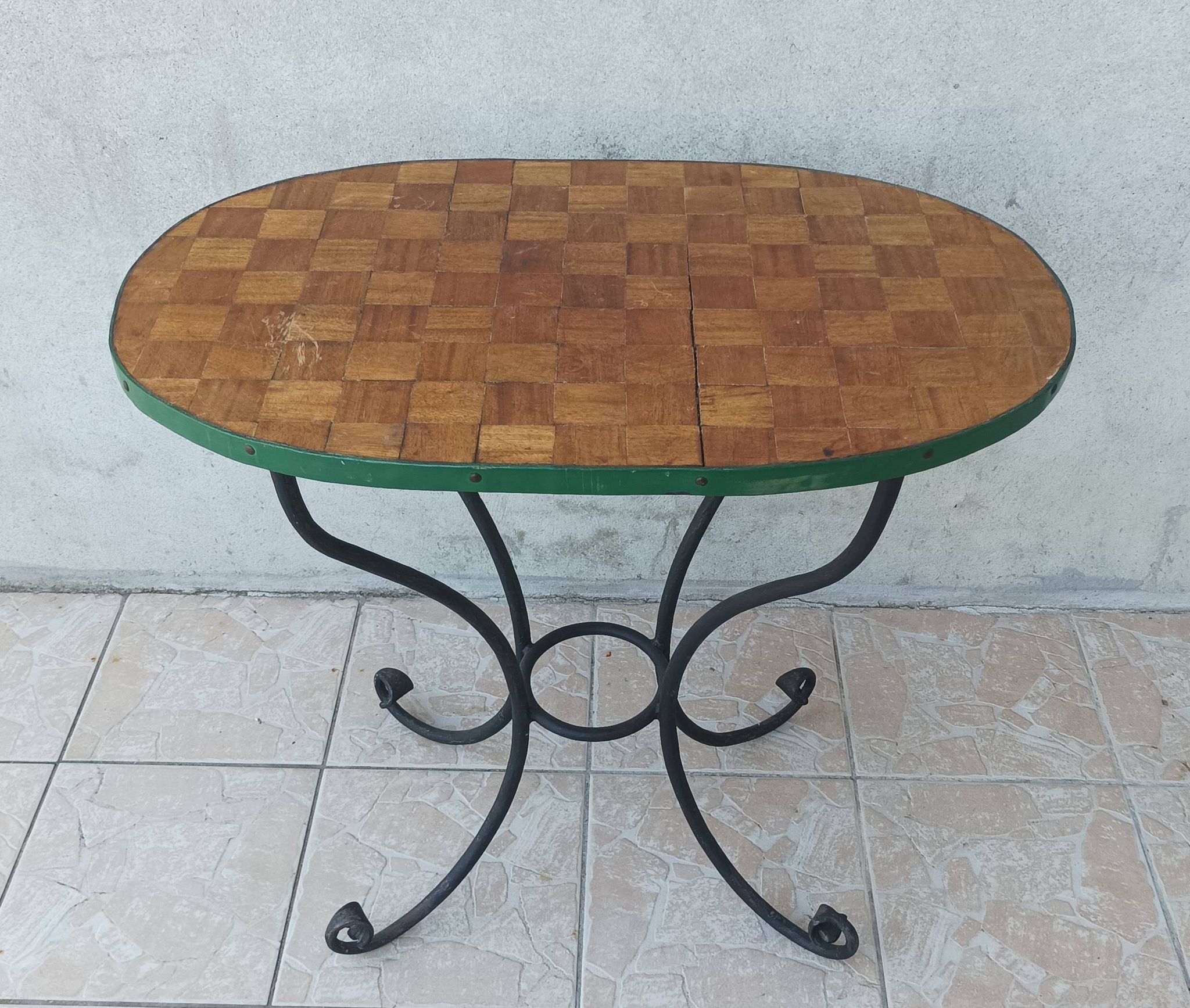 Table bistrot en fer forgé et noyer