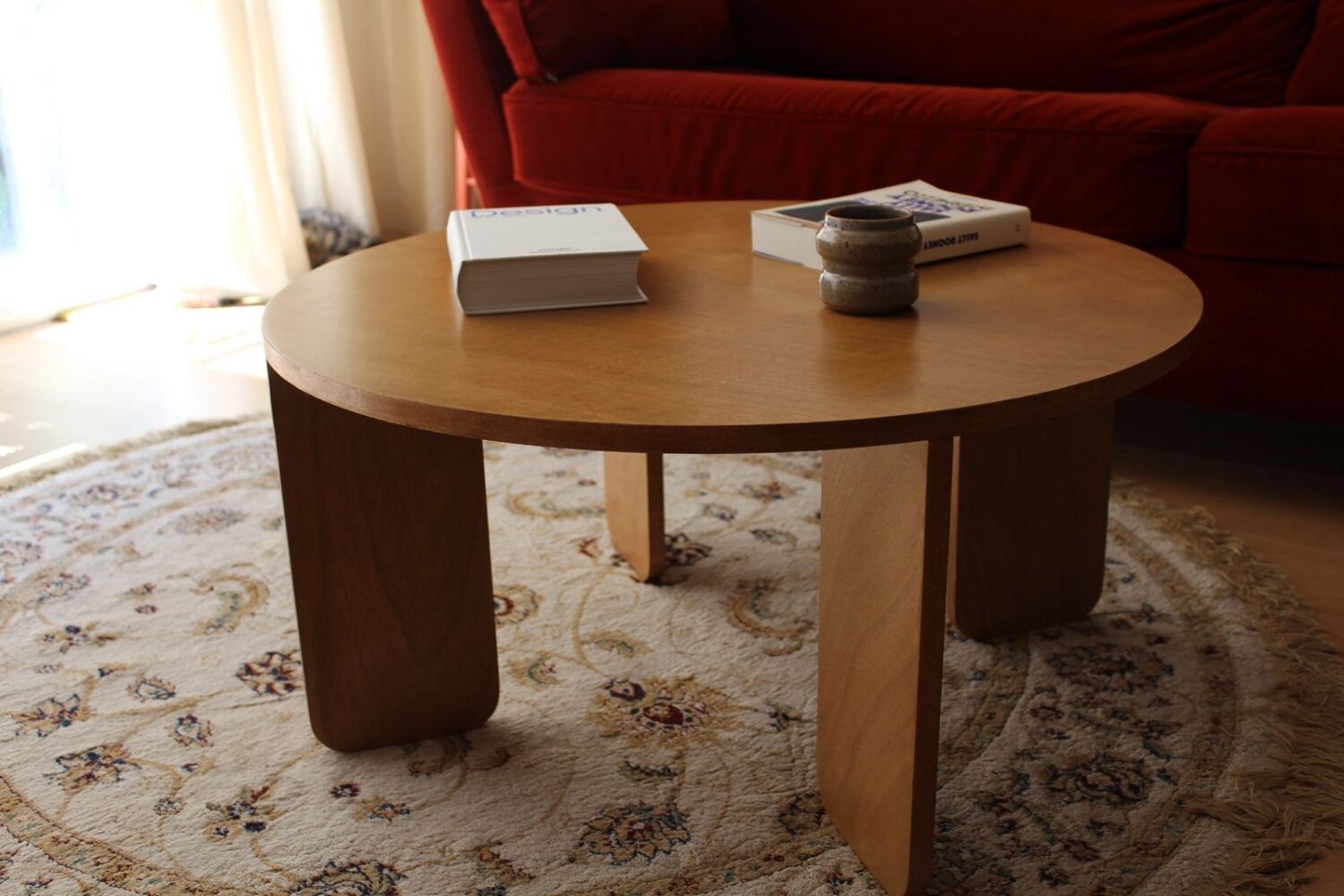 Table basse ronde contreplaqué