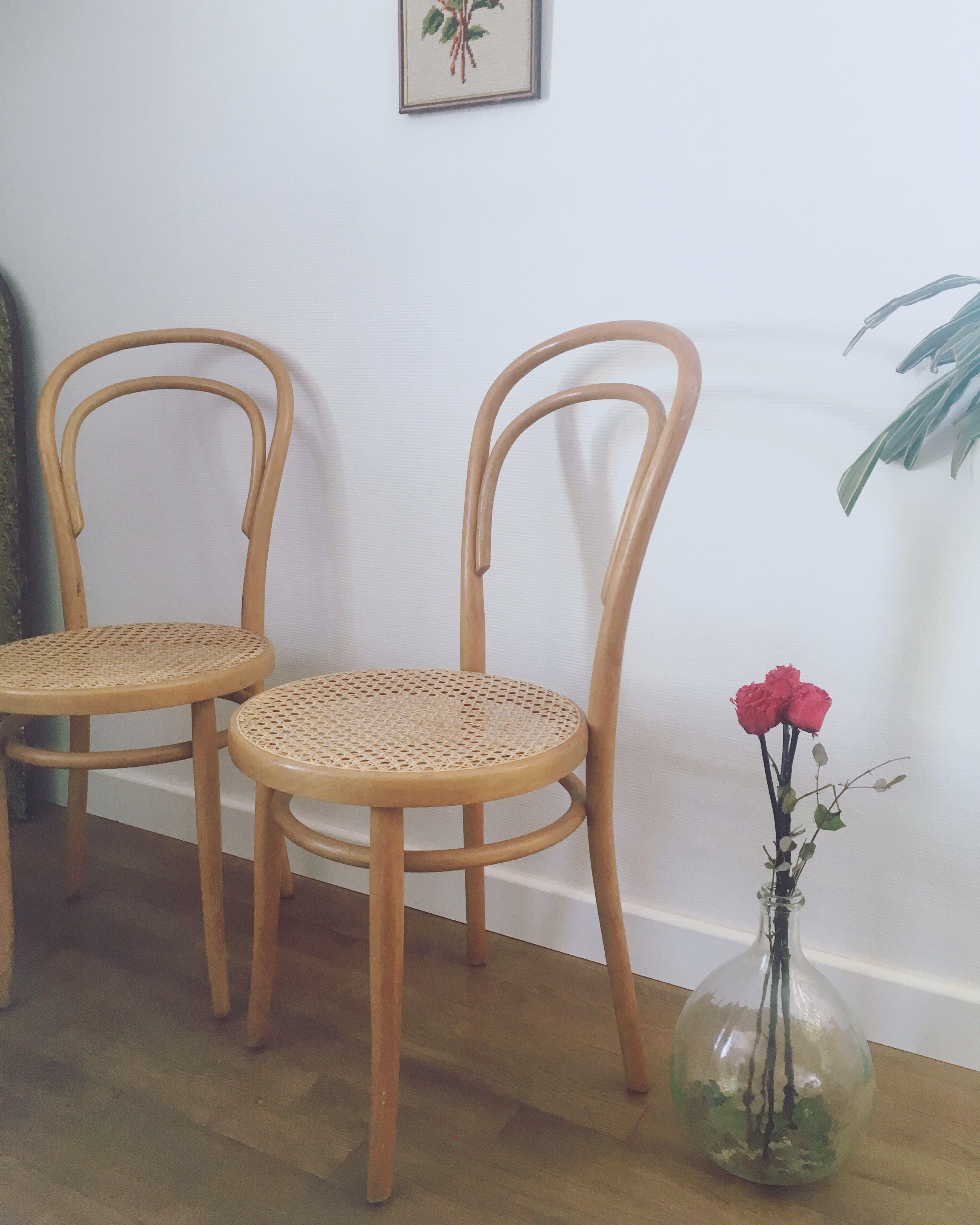 2 Thonet bistro chairs n°14 Radomsko