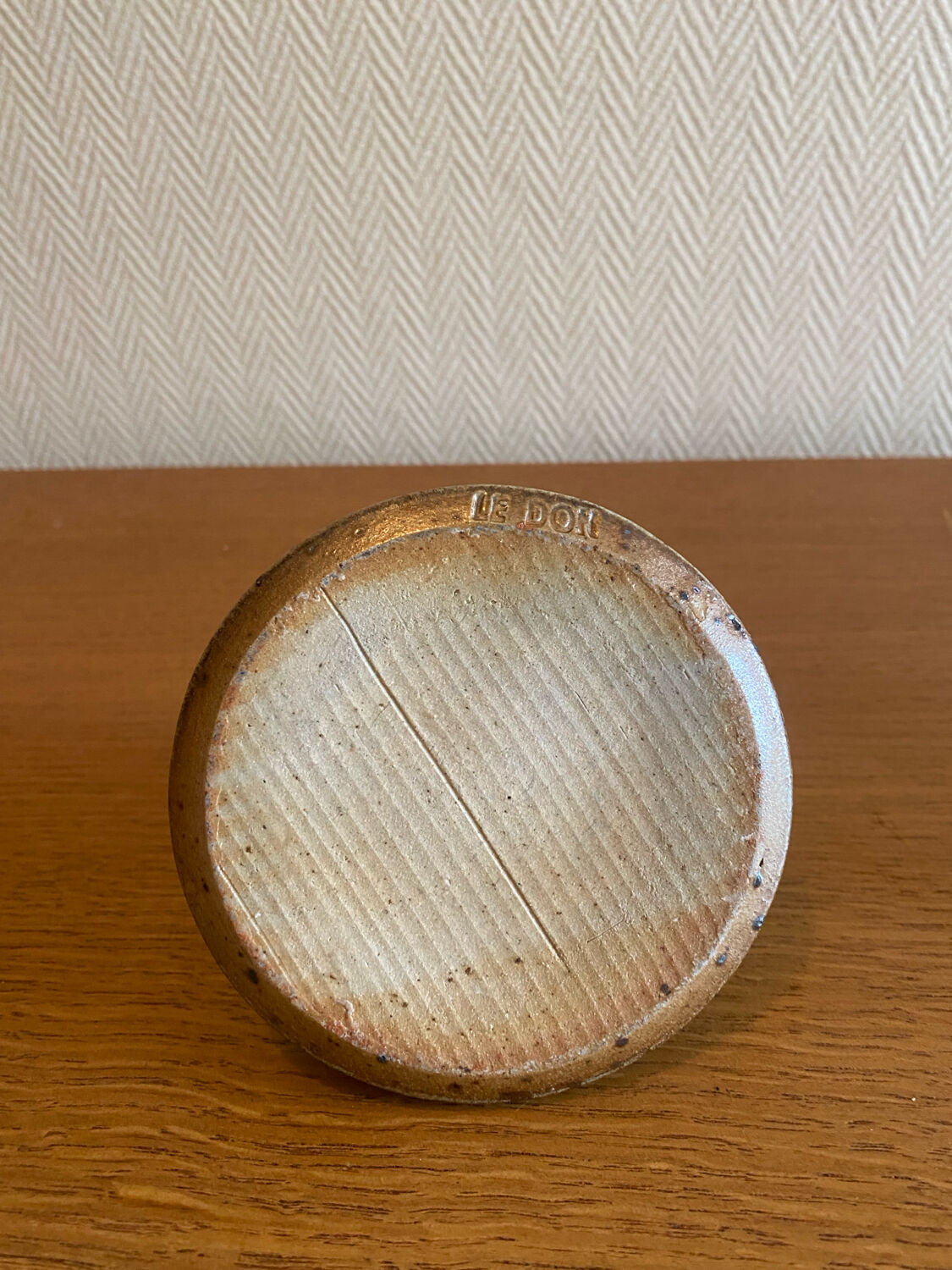 Stoneware oil lamp base signed Le Don Suzy Atkins 80s