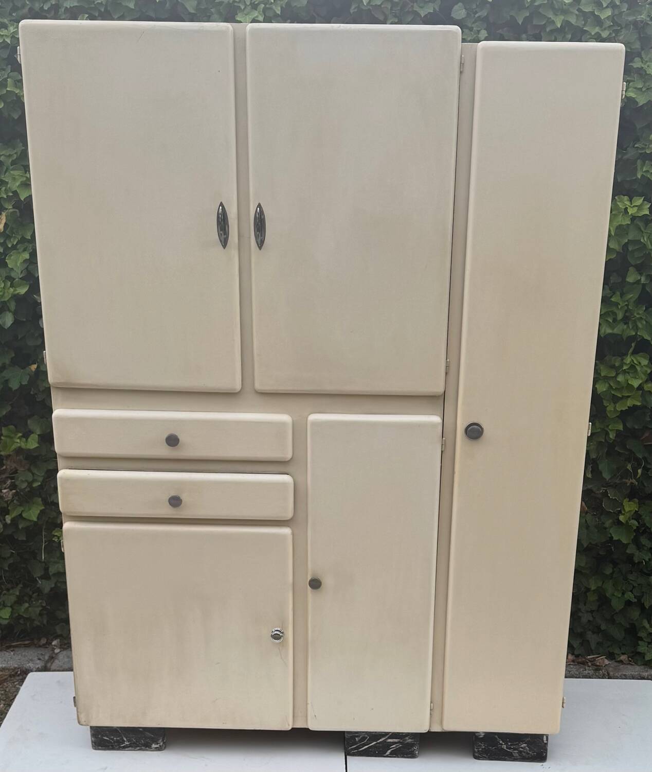 50s kitchen sideboard