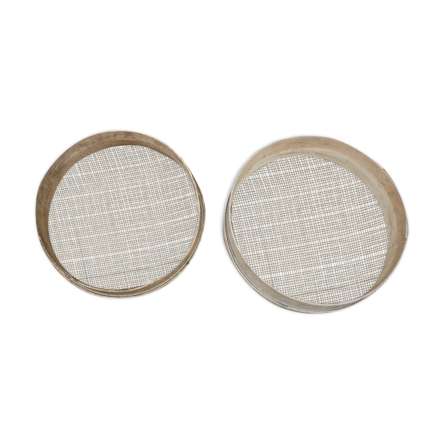 2 old wooden sieve