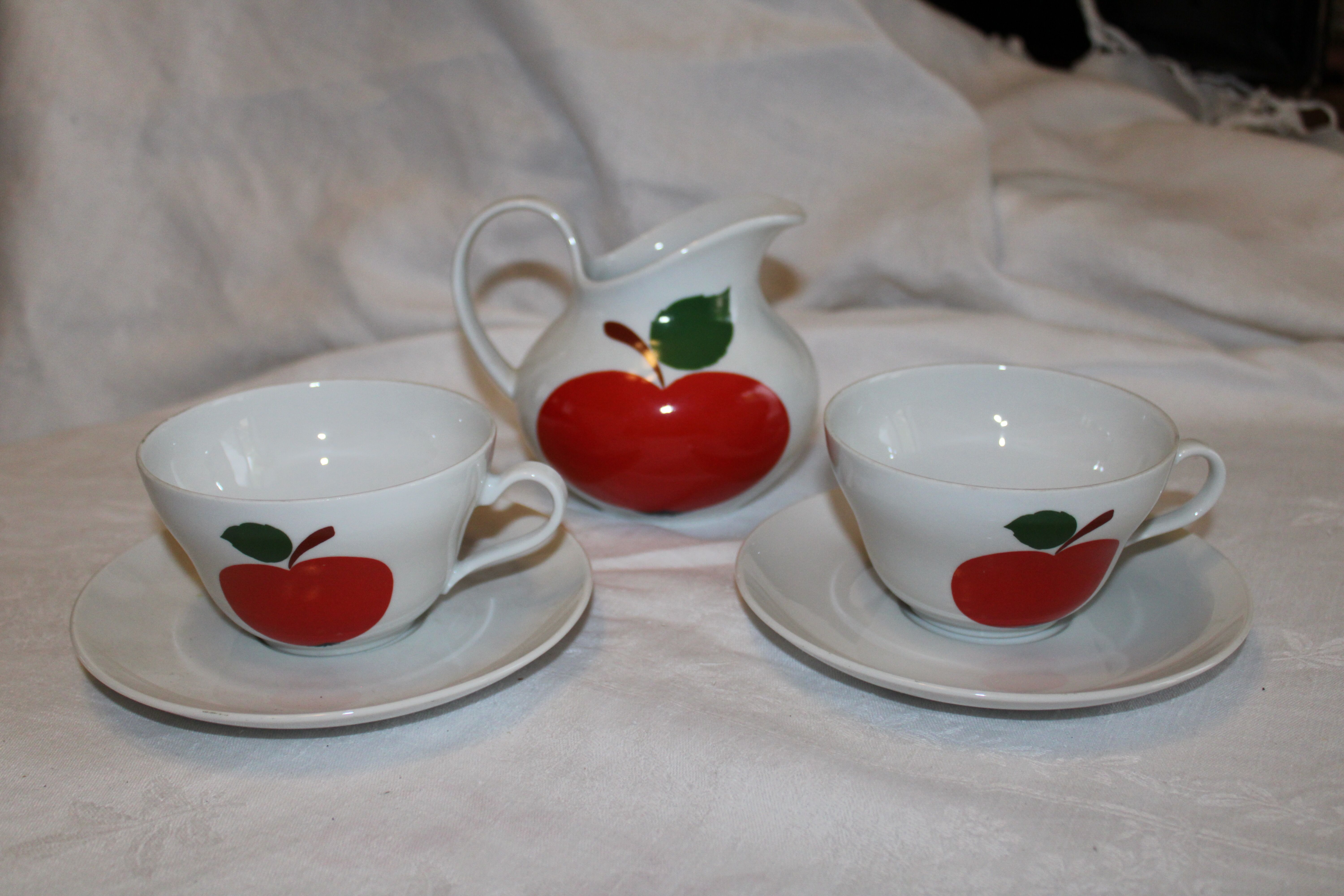 Tea cup duo and porcelain pitcher Seltmann Weiden Bavaria W. Germany